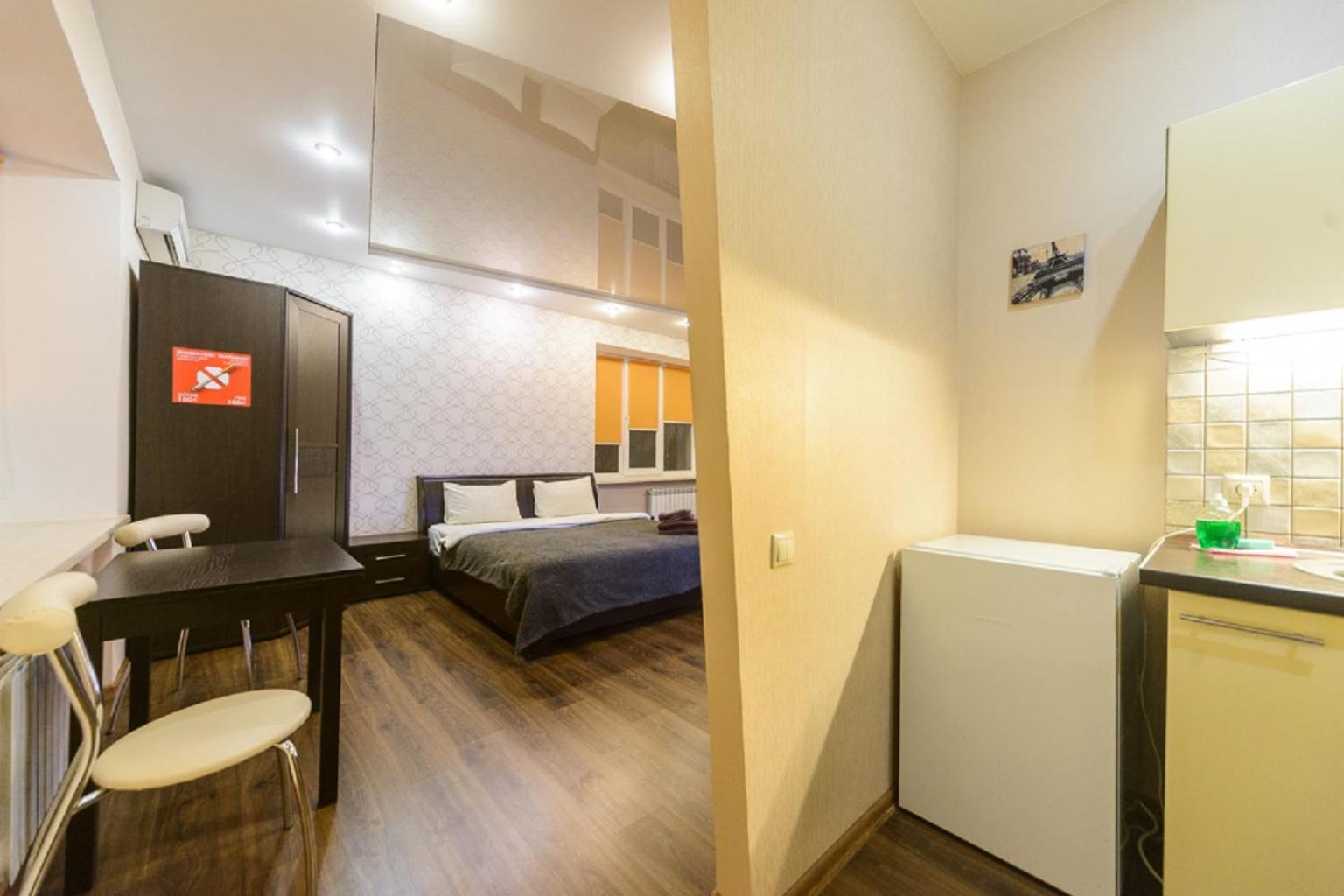 Real Home Apartmens - Podil Promenade Kiev Esterno foto